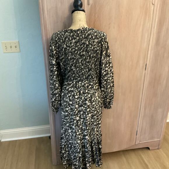 Old Navy Fit & Flare Smocked ditzy Floral Maxi Dress XL Cottage Prairie hippie - Picture 7 of 15